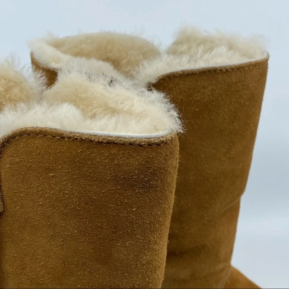UGG 10” height
